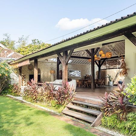 4 Bedroom Villa - Kerobokan Семиньяк Экстерьер фото